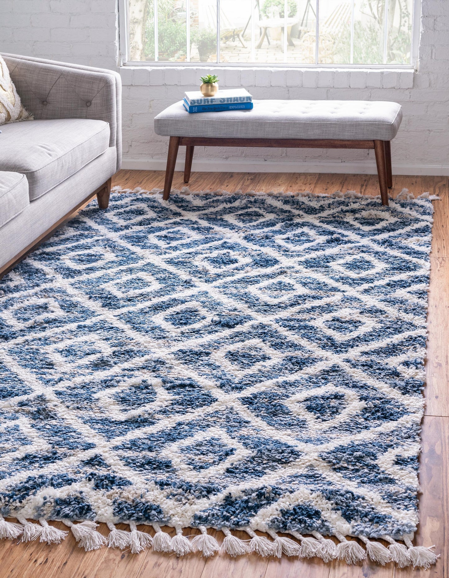 Area Rug – Diamond Pattern Shaggy