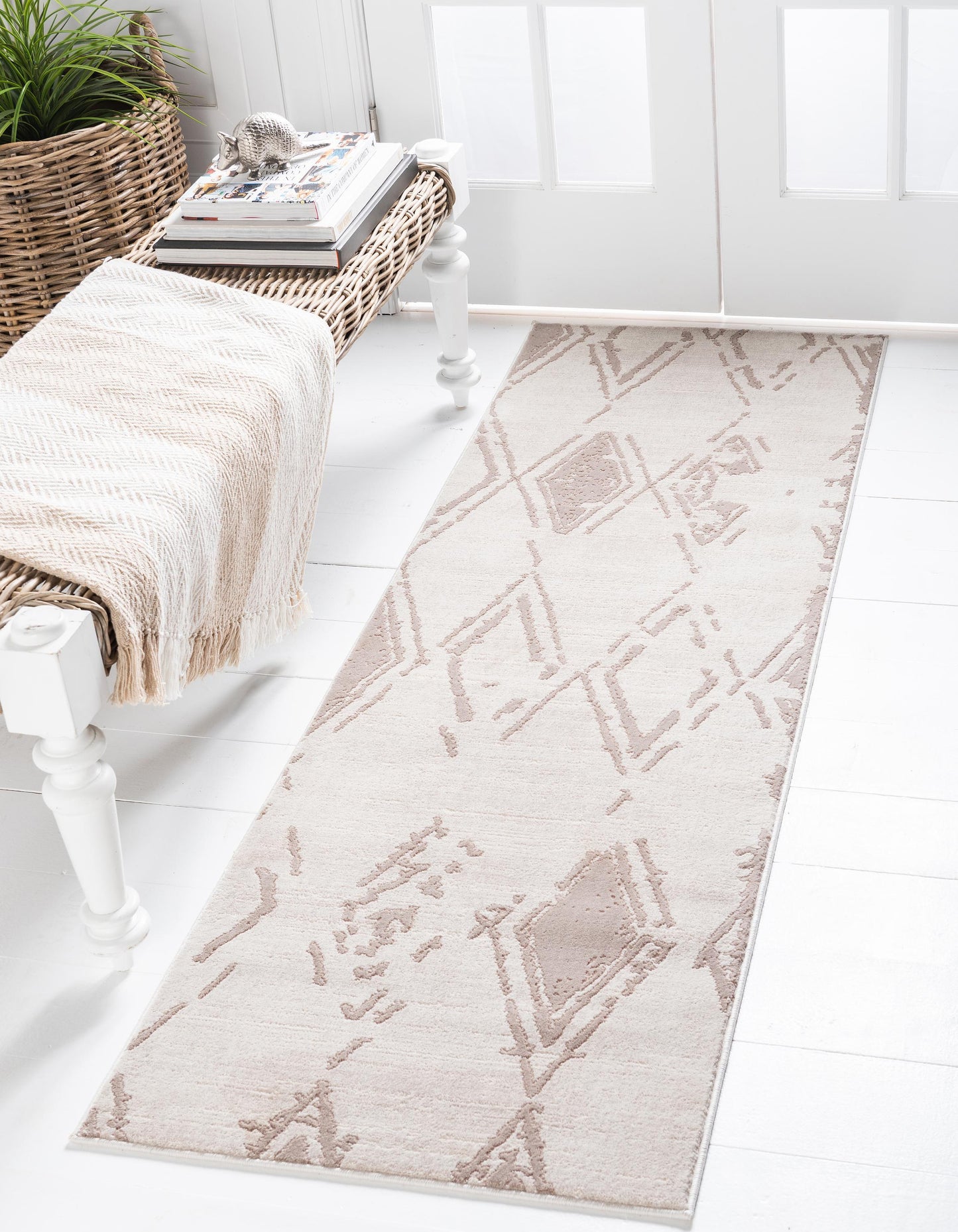 Area Rug – Faded Diamond Pattern Area