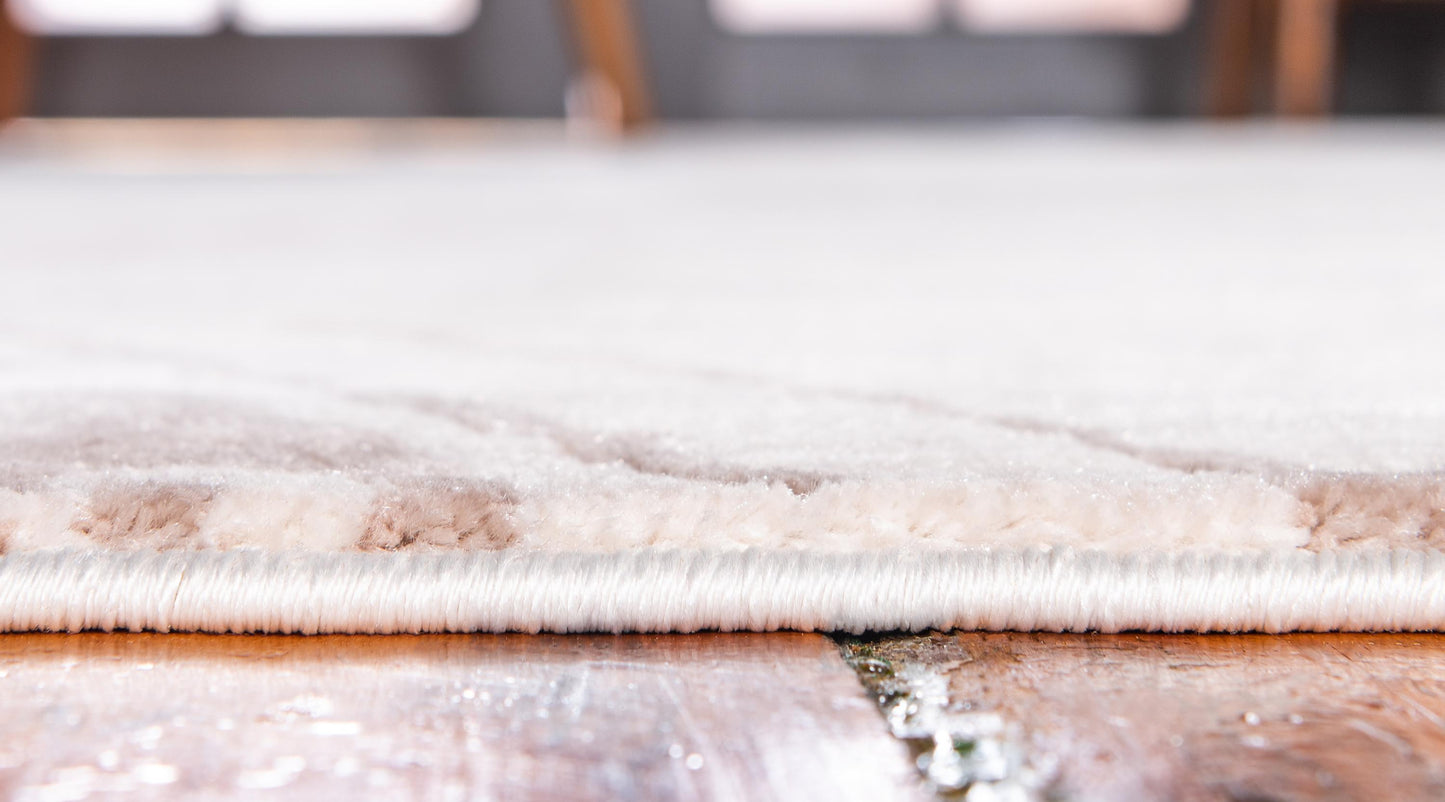 Area Rug – Faded Diamond Pattern Area