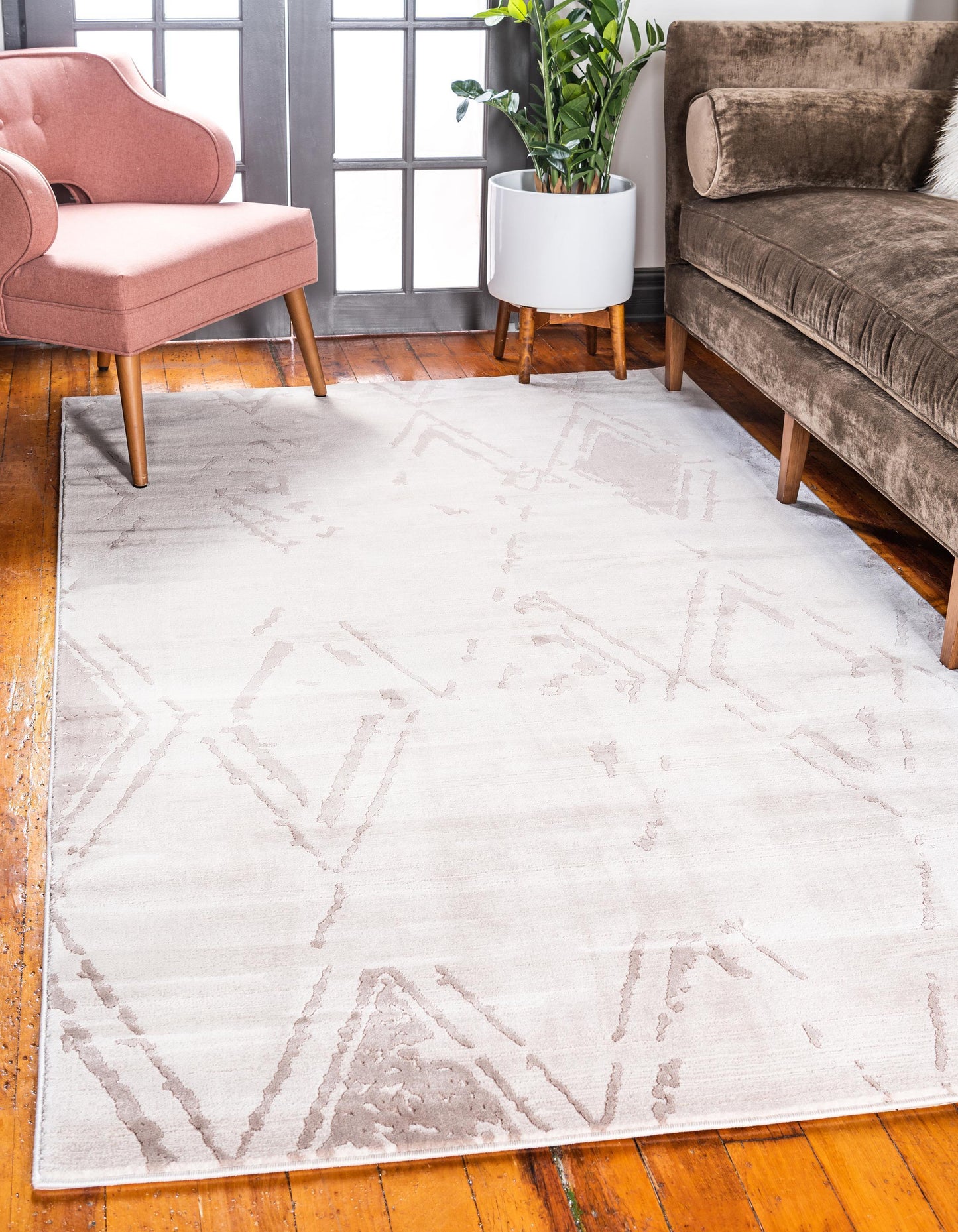 Area Rug – Faded Diamond Pattern Area