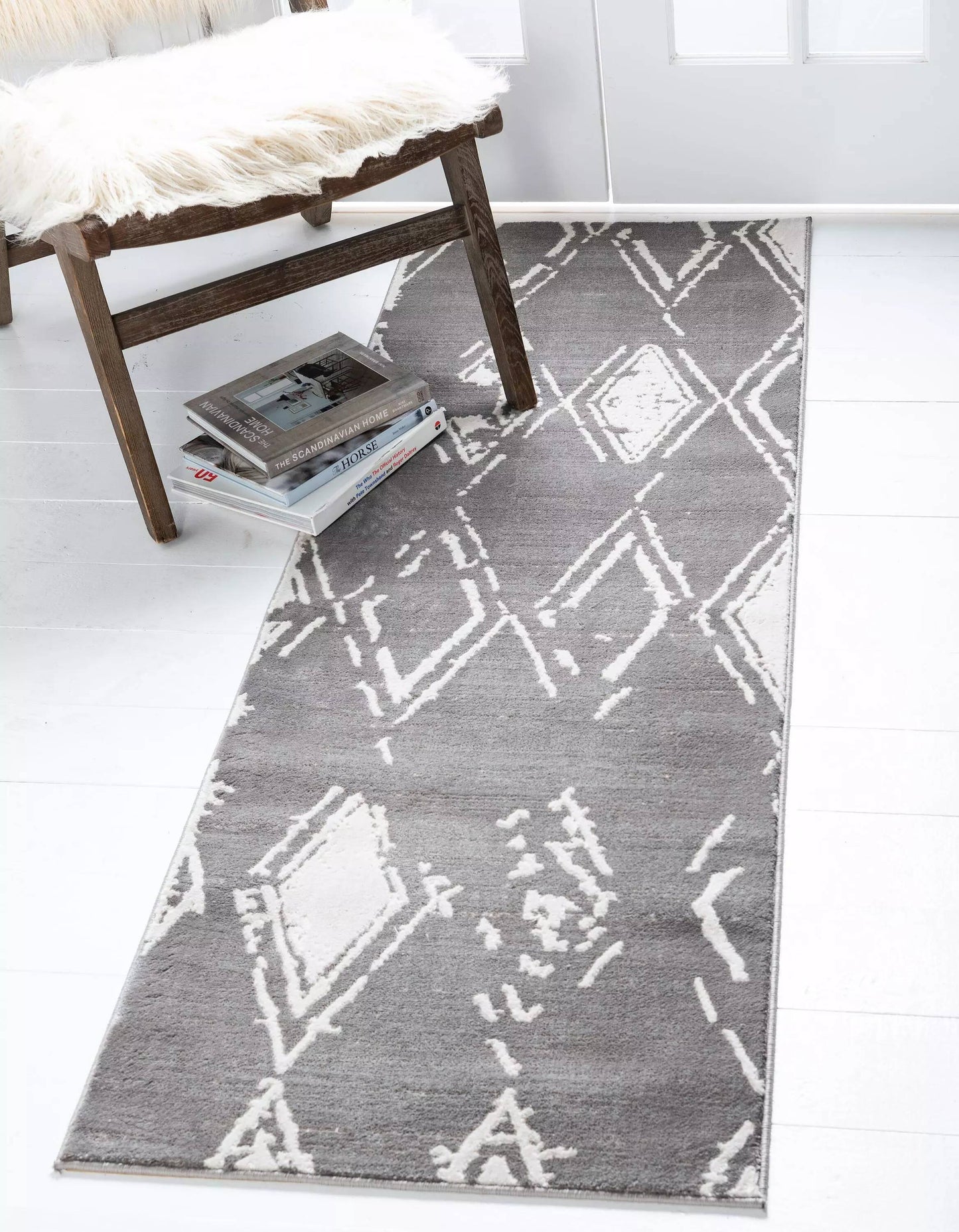 Area Rug – Faded Diamond Pattern Area