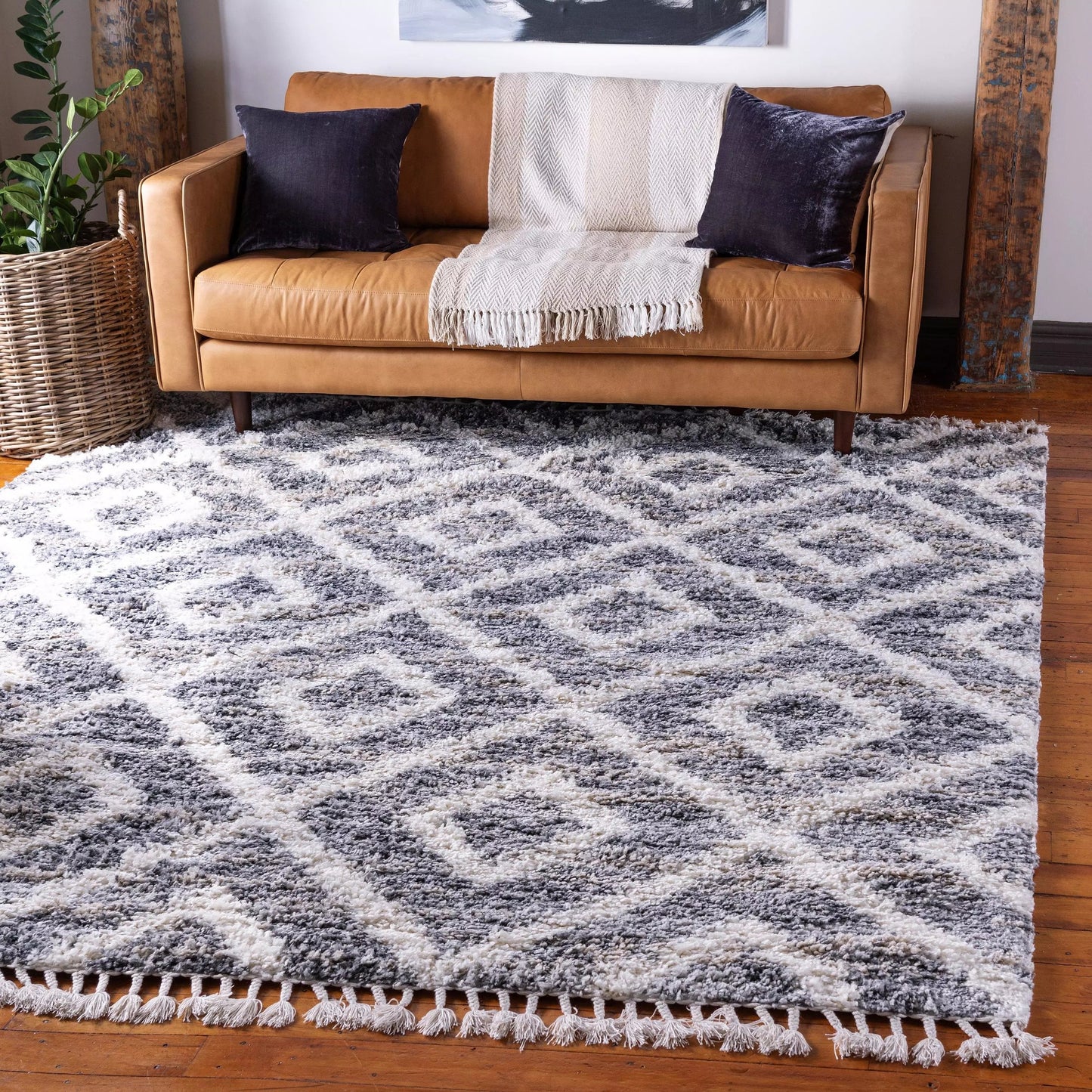 Area Rug – Diamond Pattern Shaggy
