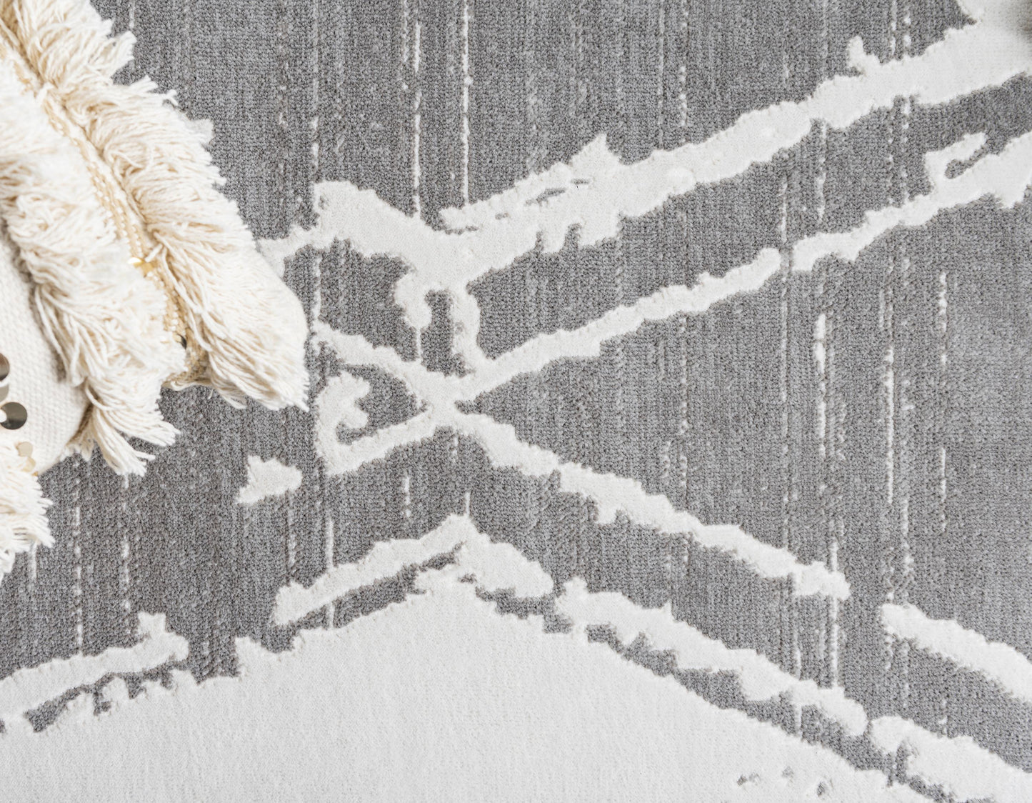 Area Rug – Faded Diamond Pattern Area