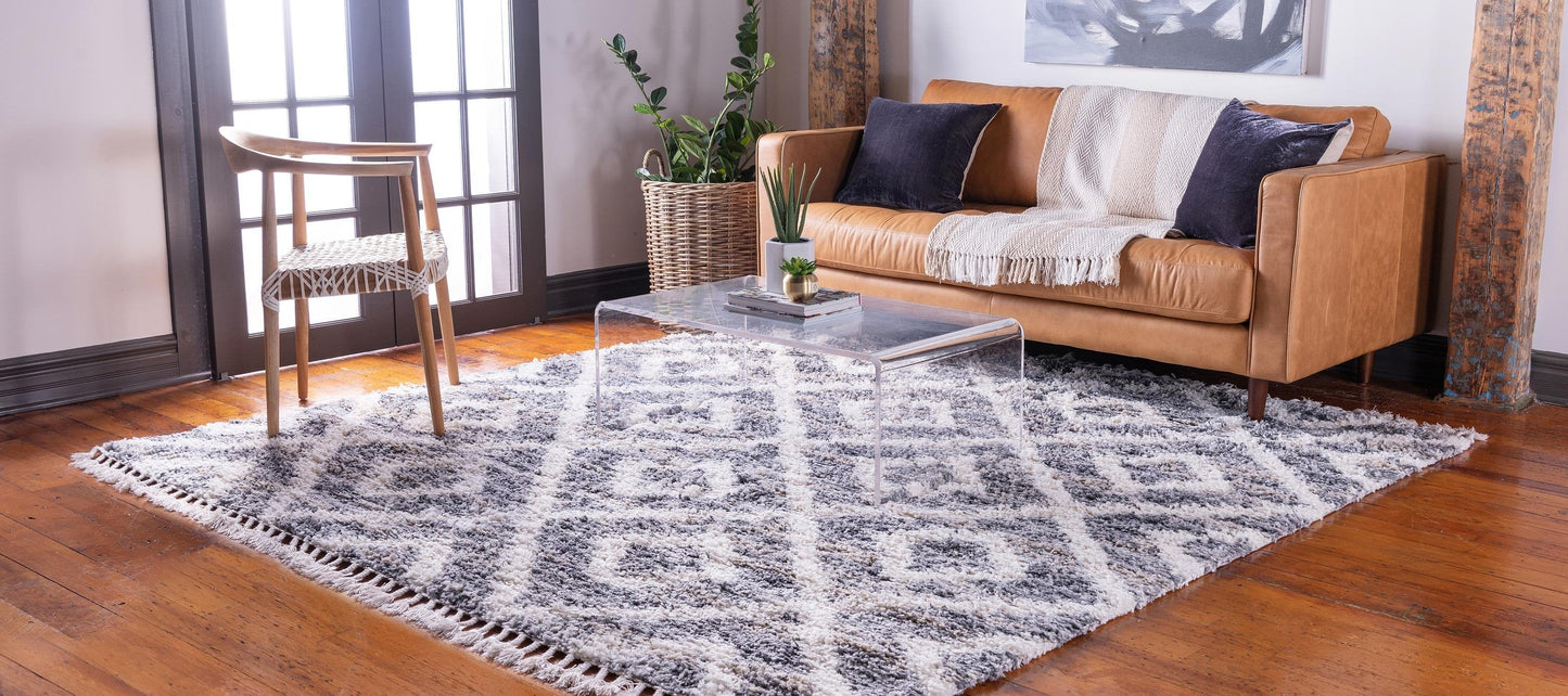 Area Rug – Diamond Pattern Shaggy