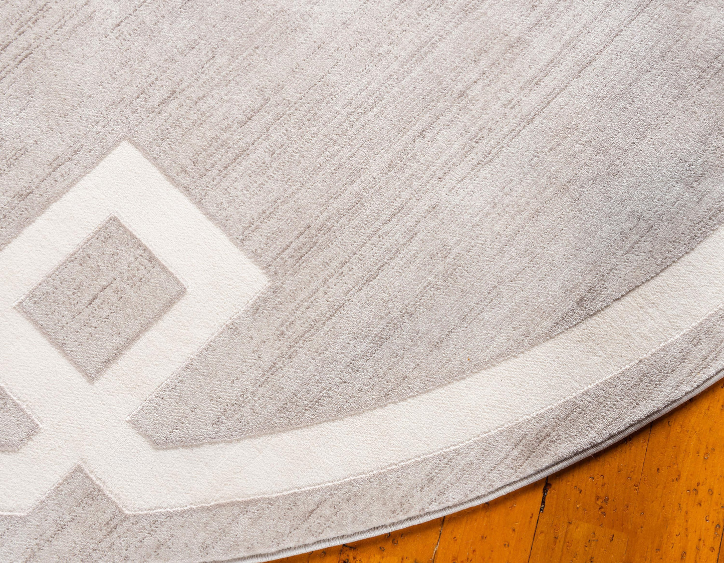 Area Rug – Modern, European Border
