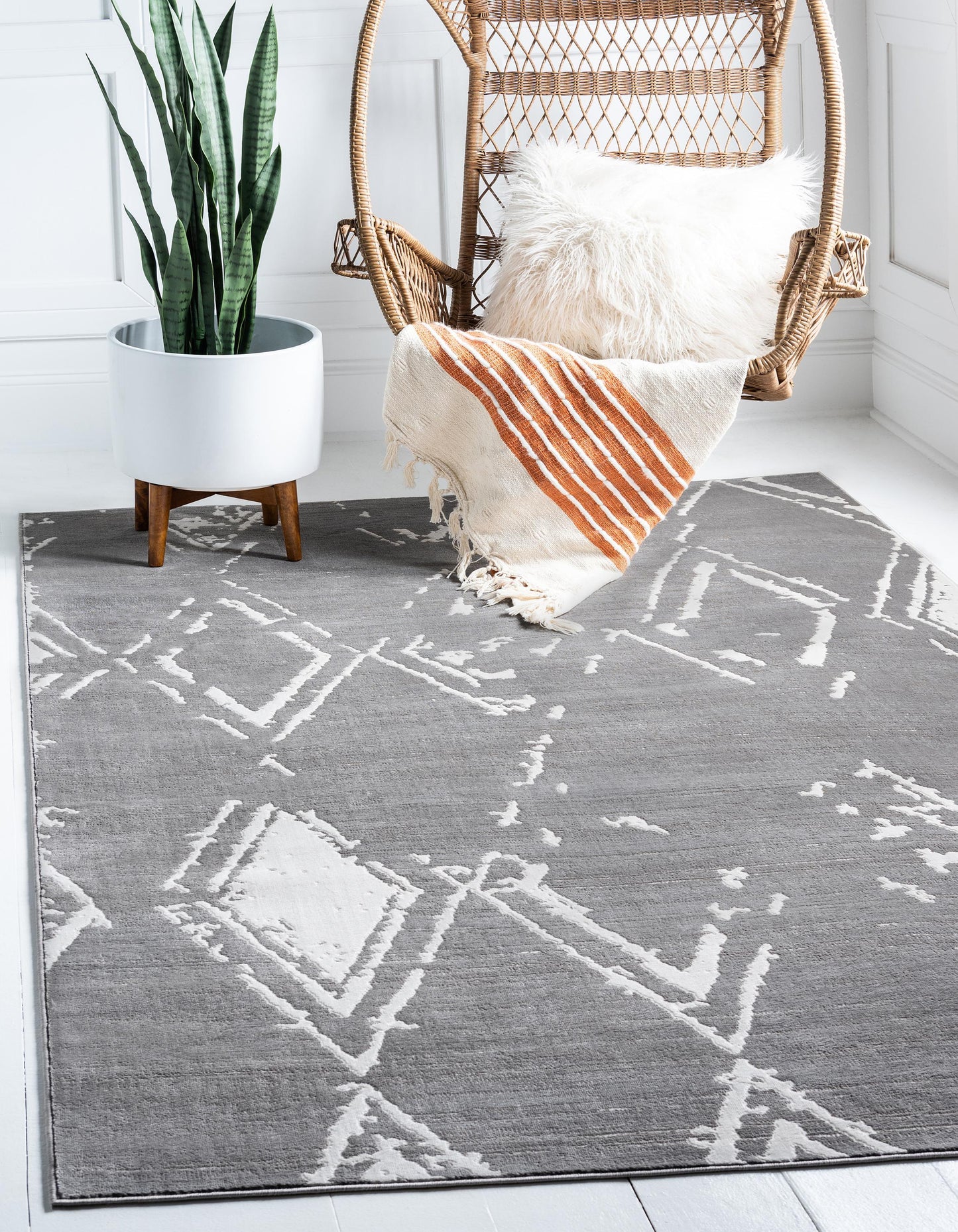 Area Rug – Faded Diamond Pattern Area