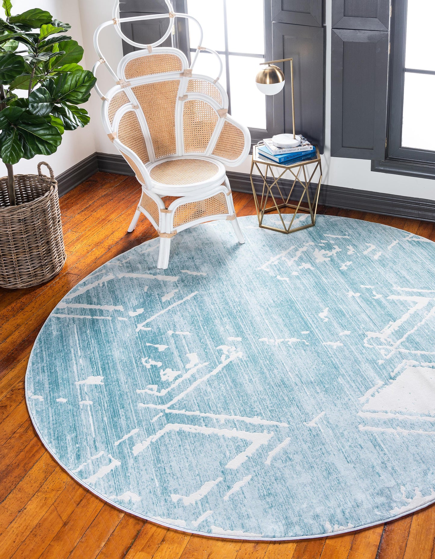 Area Rug – Faded Diamond Pattern Area