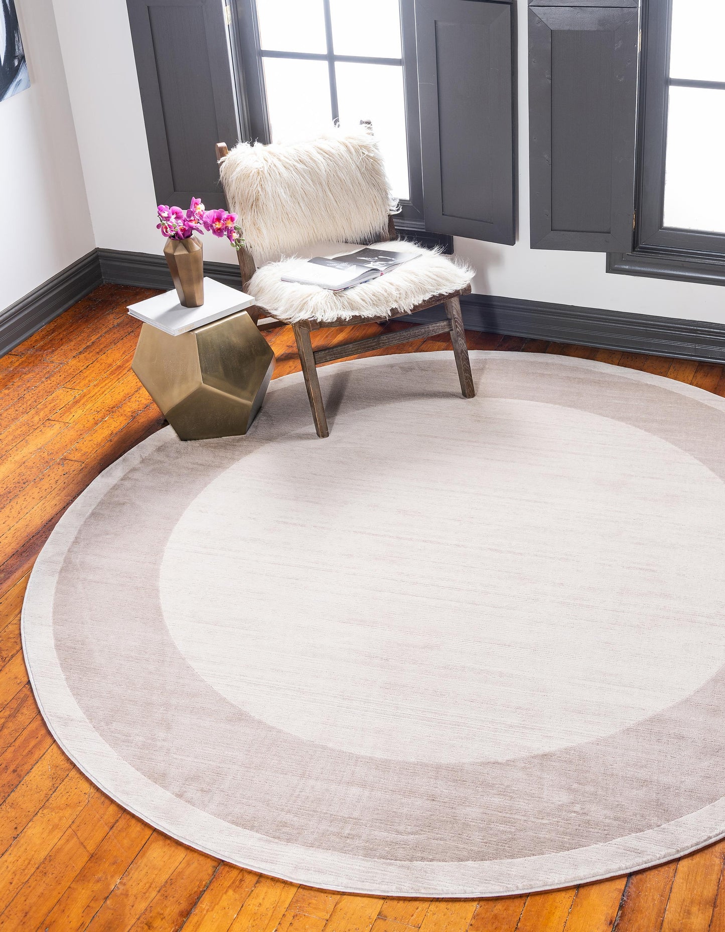 Area Rug – Modern, Border