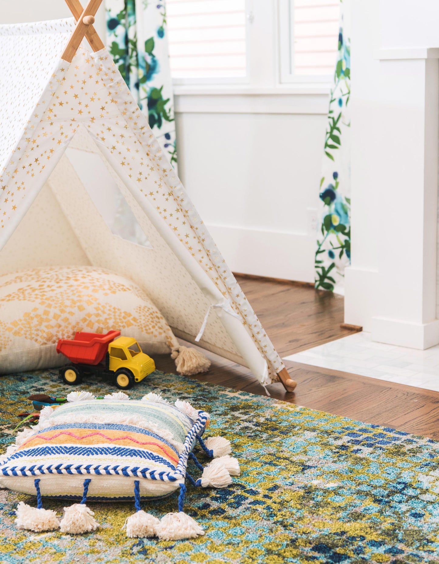 Area Rug – Modern, Circle Pattern