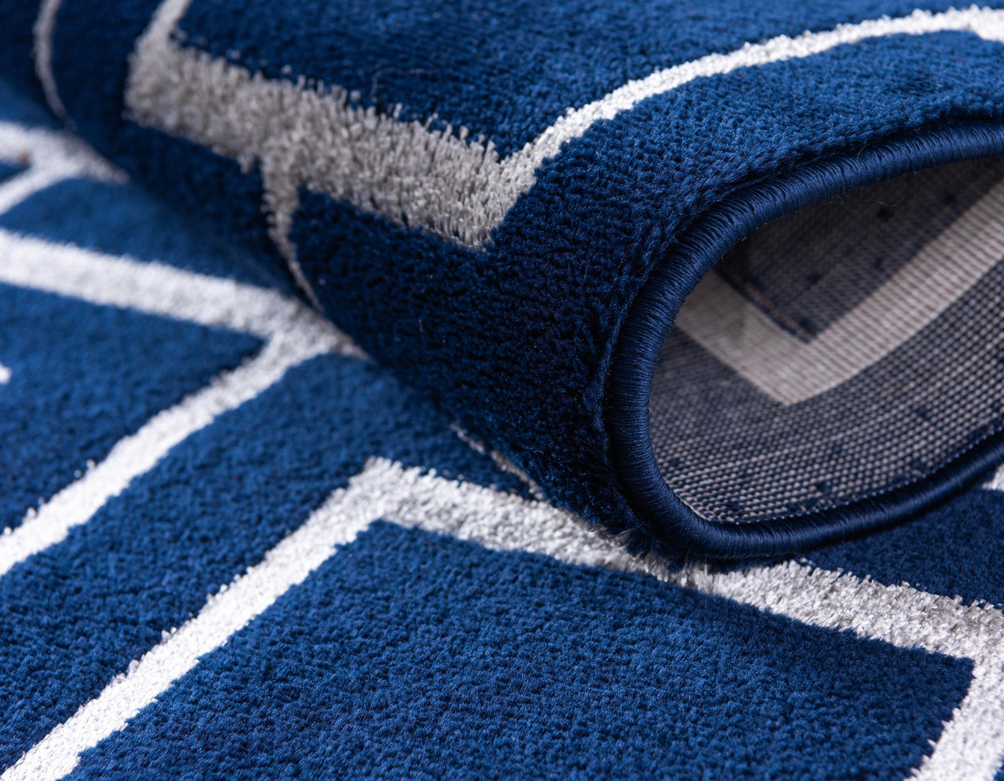 Area Rug – Modern, Cube Pattern Luxury