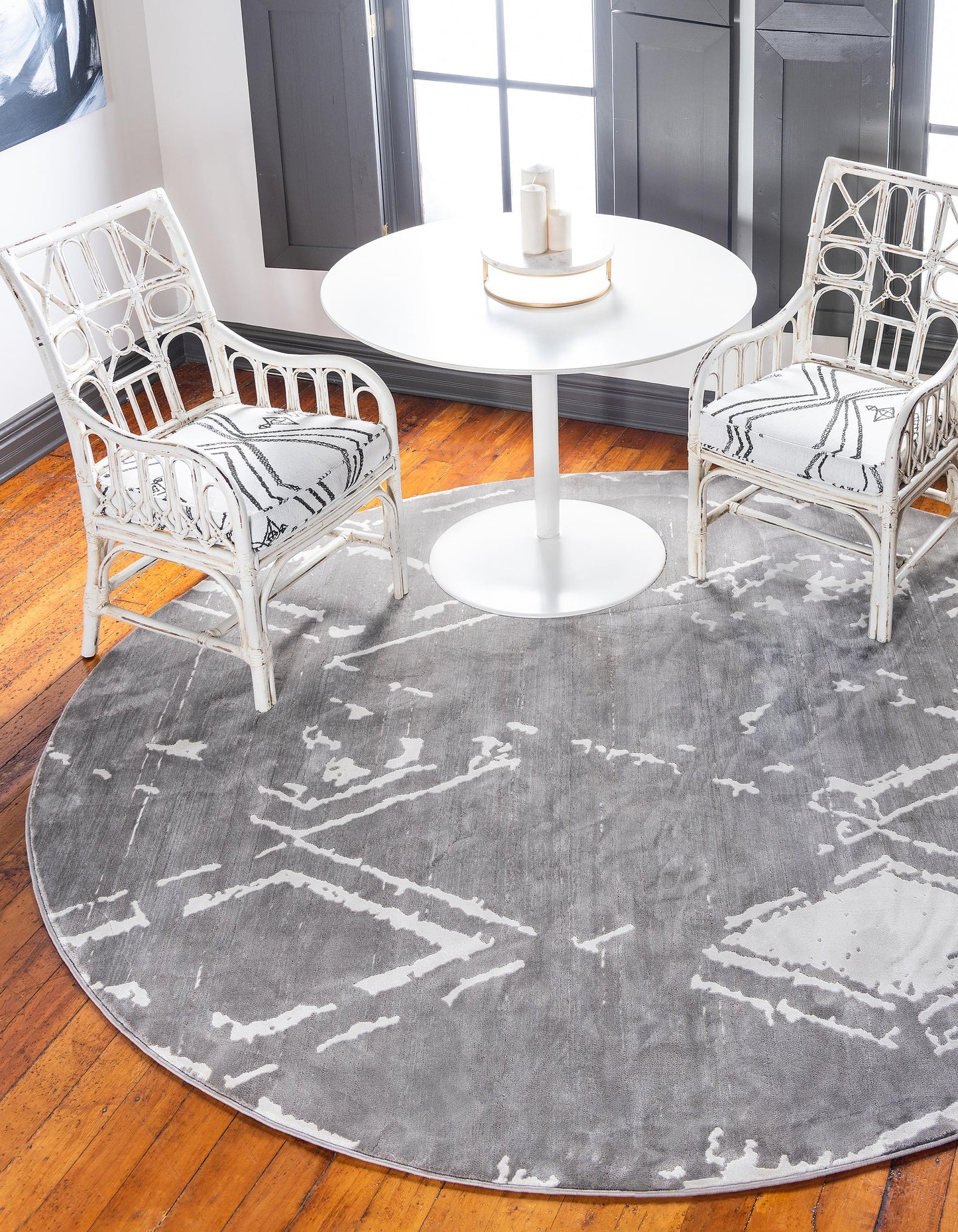 Area Rug – Faded Diamond Pattern Area