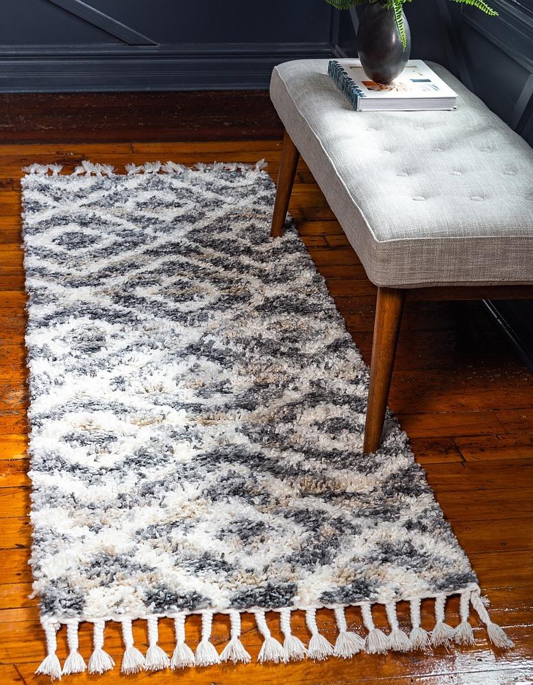 Area Rug – Diamond Pattern Shaggy