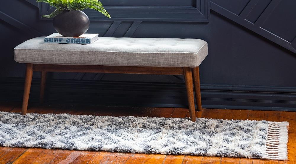 Area Rug – Diamond Pattern Shaggy