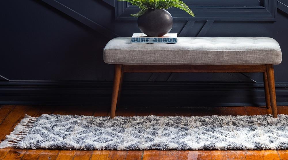 Area Rug – Diamond Pattern Shaggy