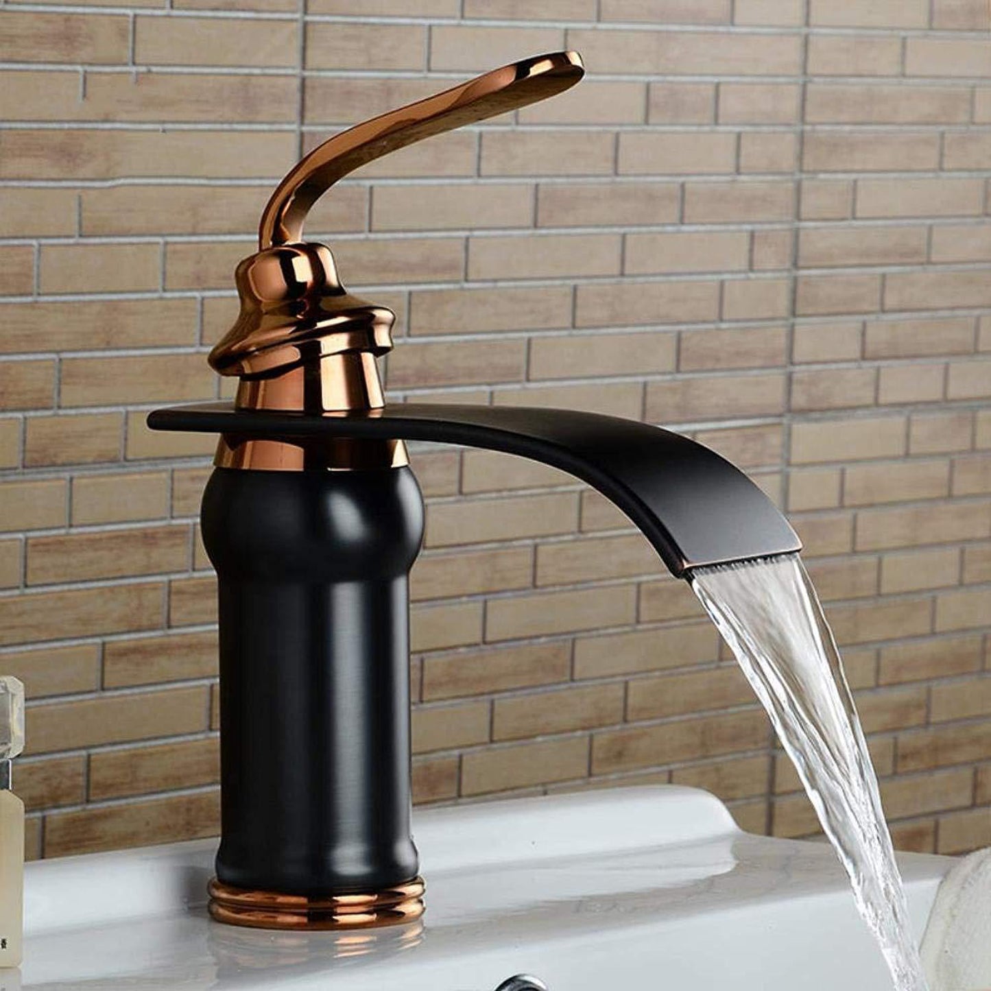 Bathroom Faucet – Vintage Ceramic, Brass Waterfall