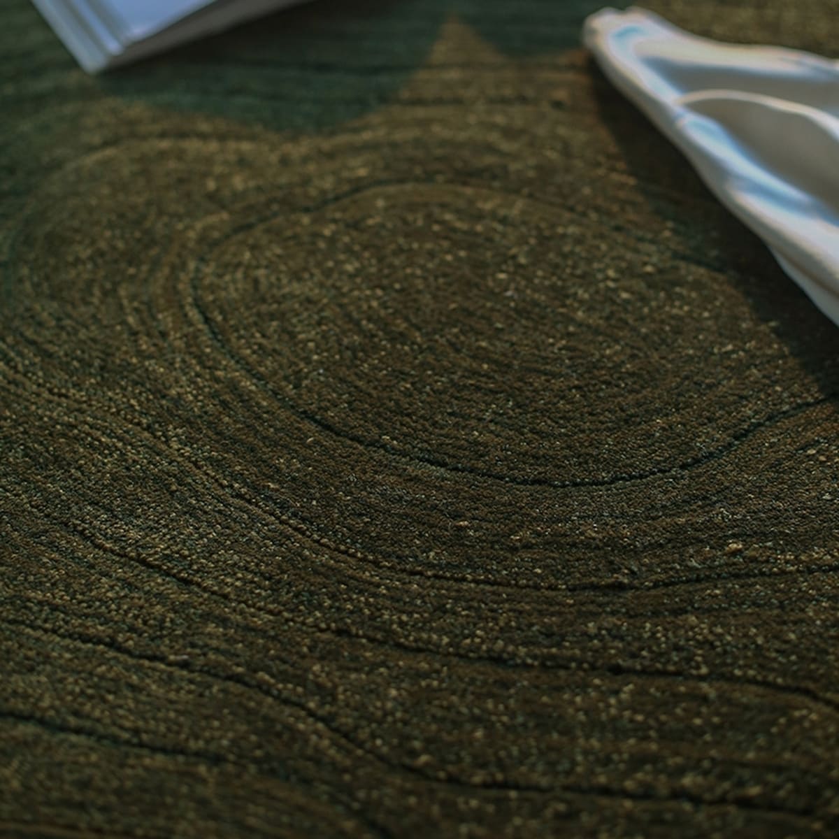 Area Rug - Bohemian, Abstract – Sculptural Dark Green Floor