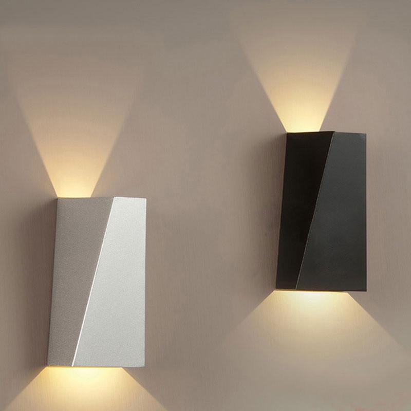 Geometric Iron Wall Sconce, Modern LED Lamp for Living Room Bedroom