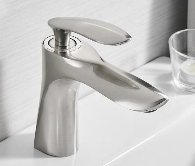 Bathroom Faucet Modern Brass Single-Hole Vanity