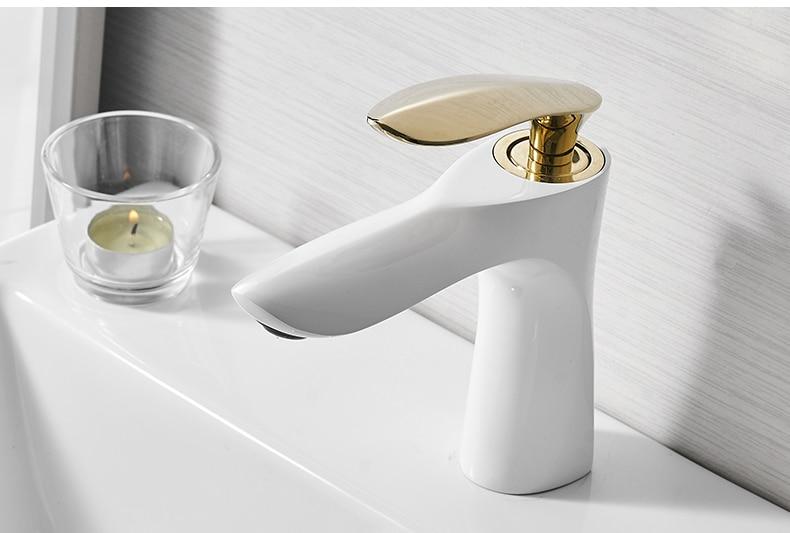 Bathroom Faucet Modern Brass Single-Hole Vanity