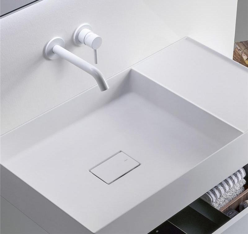 Bathroom Faucet – Modern Brass, Wall Mounted