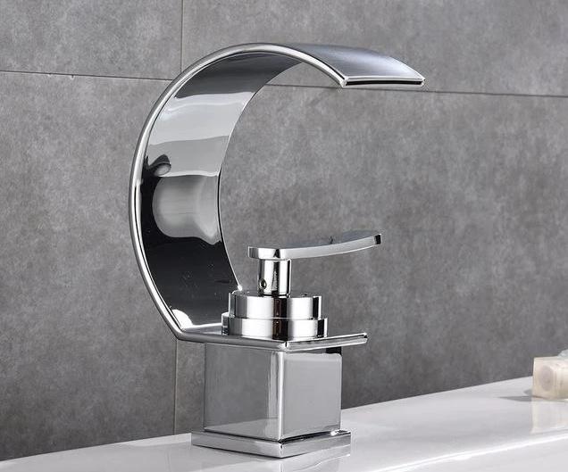 Bathroom Faucet – Ceramic, Waterfall Single Handle