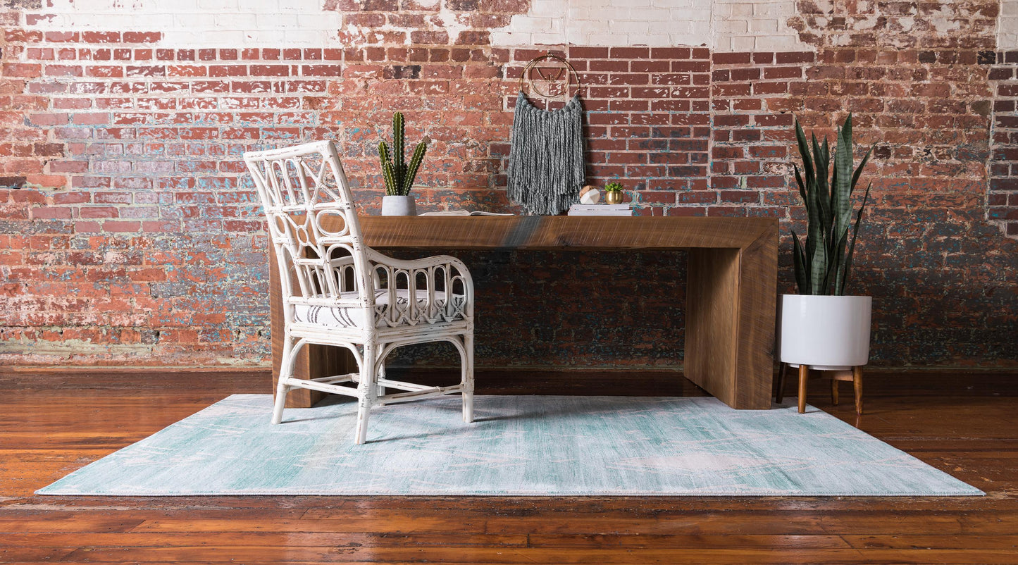 Area Rug – Faded Diamond Pattern Area